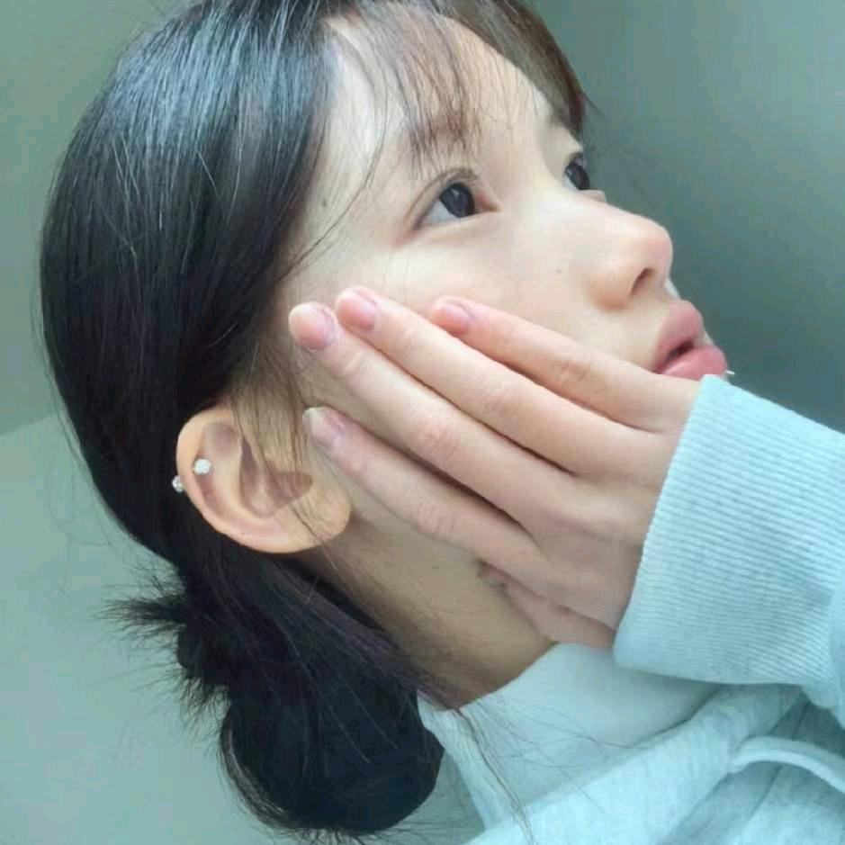 别哭^