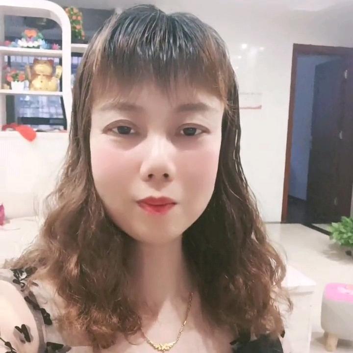 卖鹵菜的周阿姨