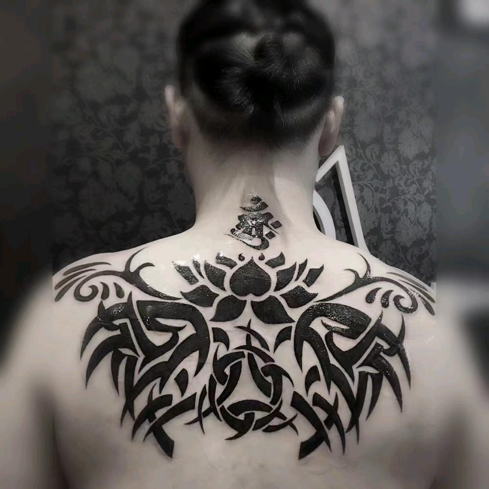 ୧⍤⃝🍼 紋青吖🎐