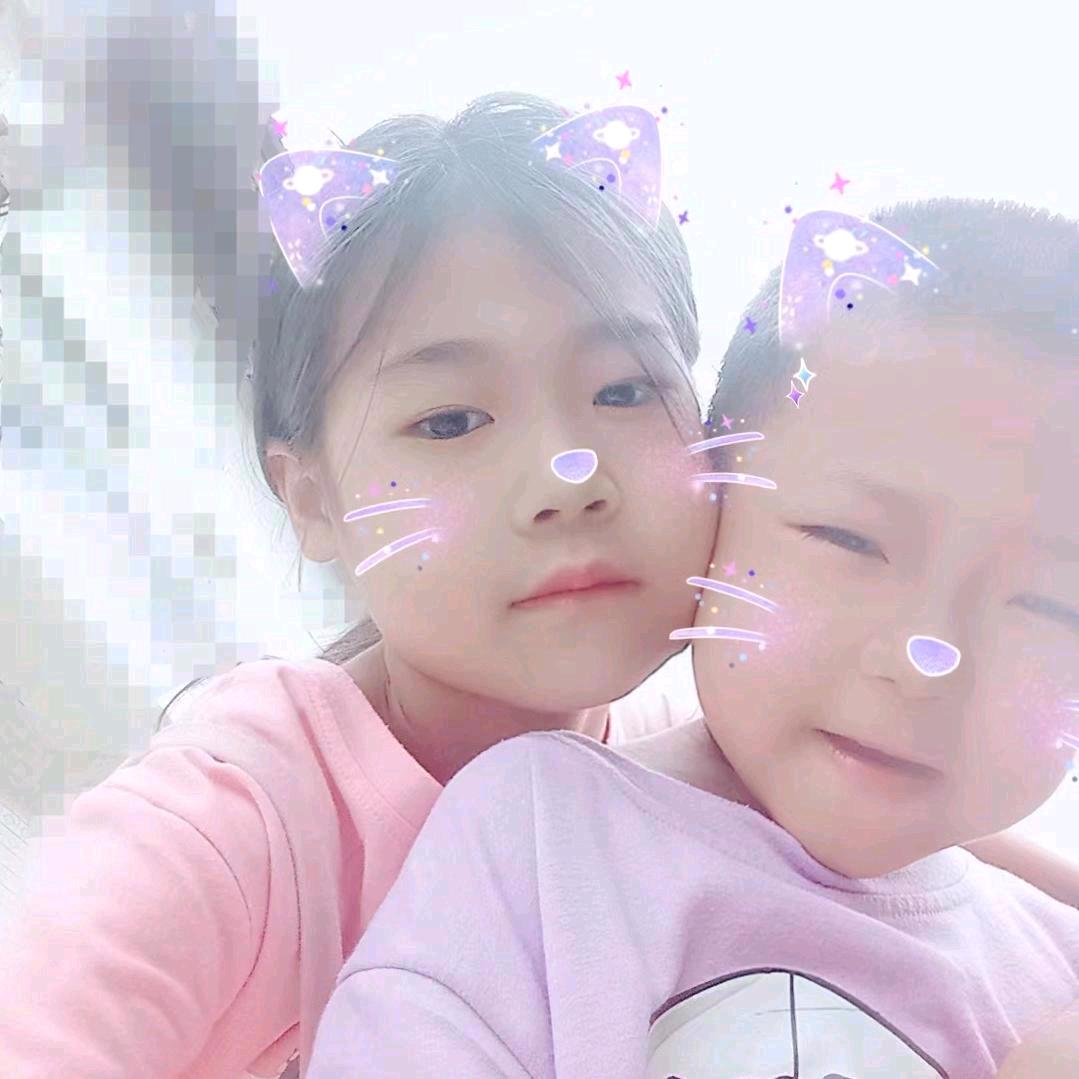 李慧玲，李孙宇两姐弟