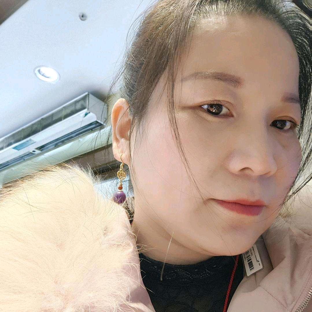邓丽芳