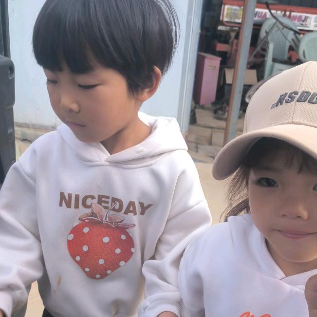 姐妹两个的搞笑日常