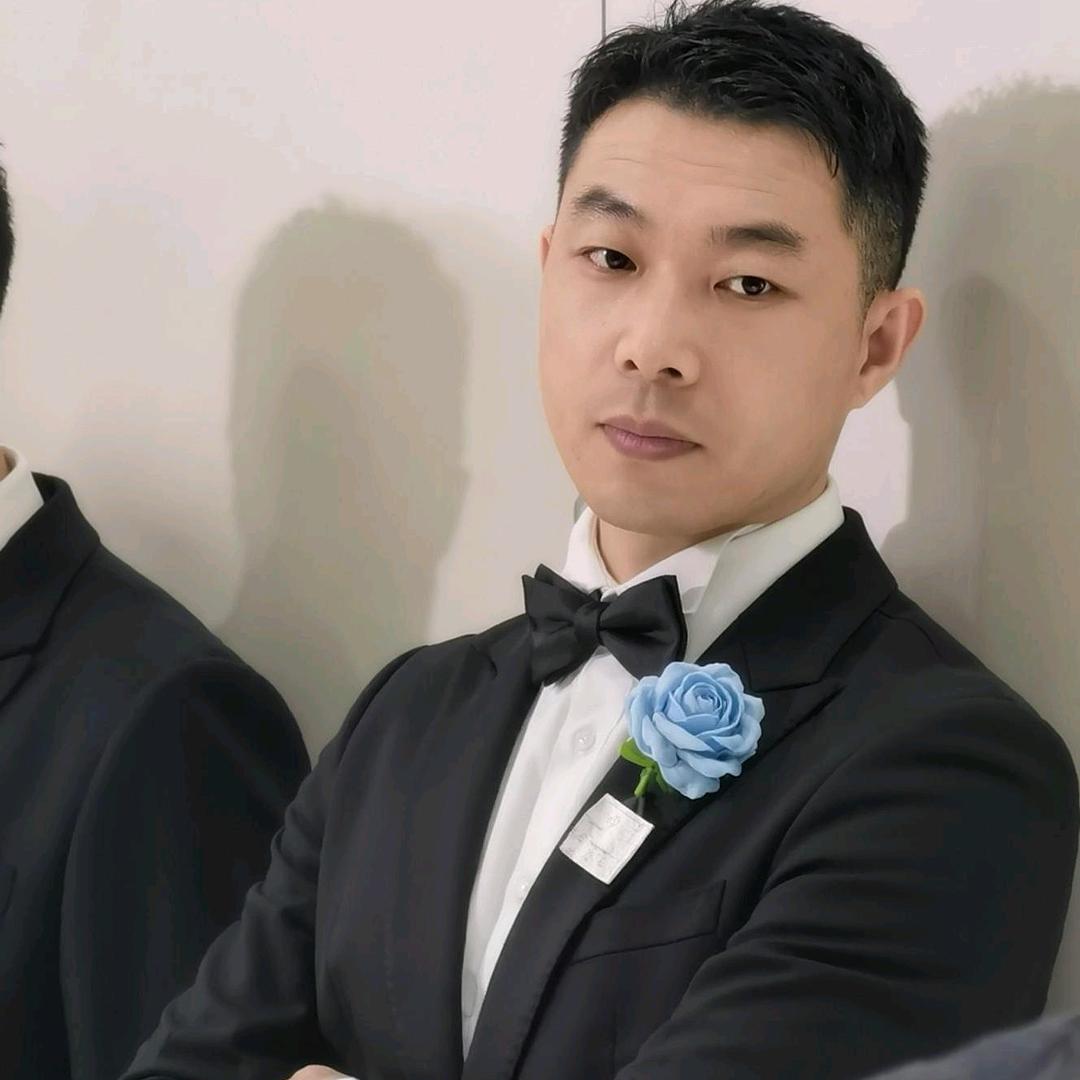 秦皇岛全屋定制设计师小胡