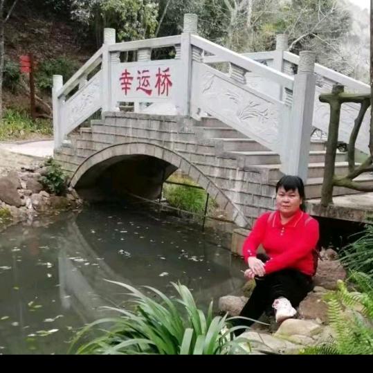 单身女土想找对我好的男士