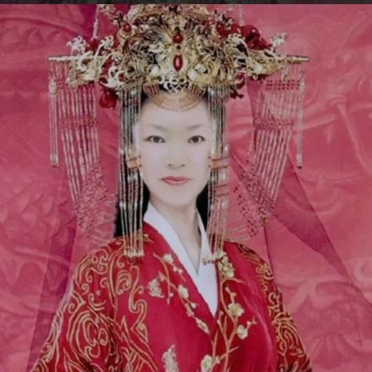 做自己的女王。
