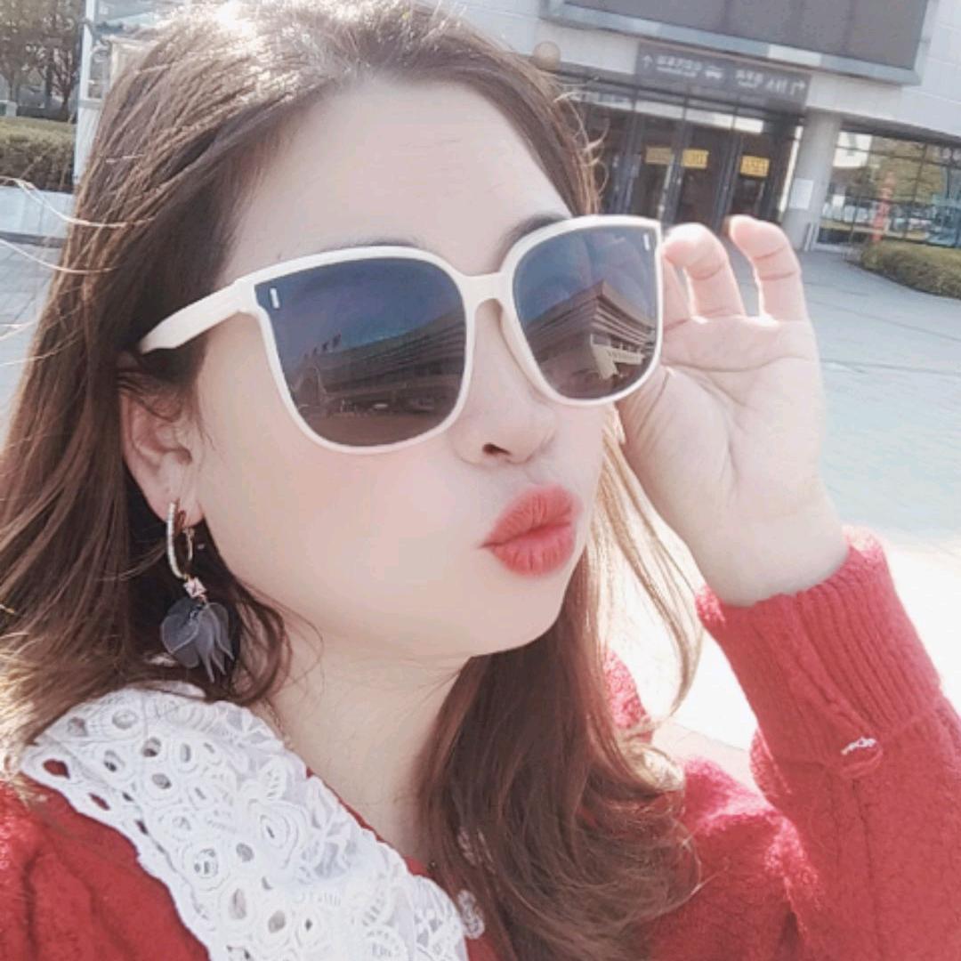 英子