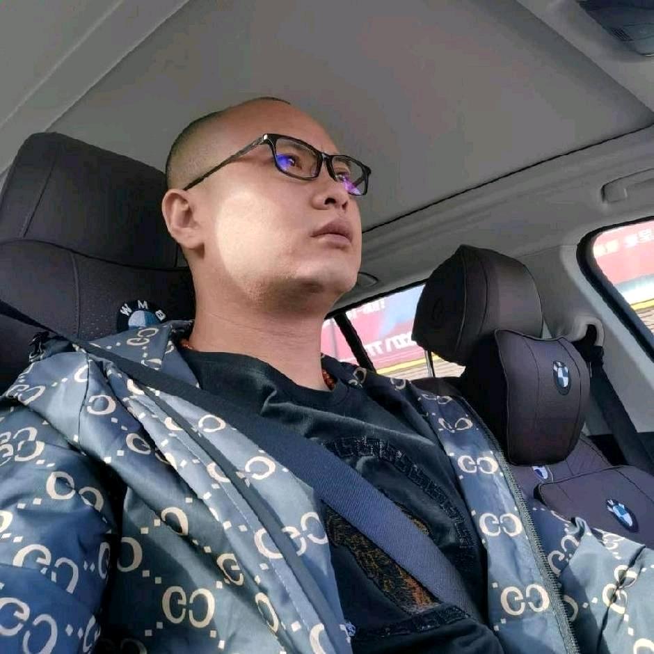 波波多功能特种电脑绣花厂