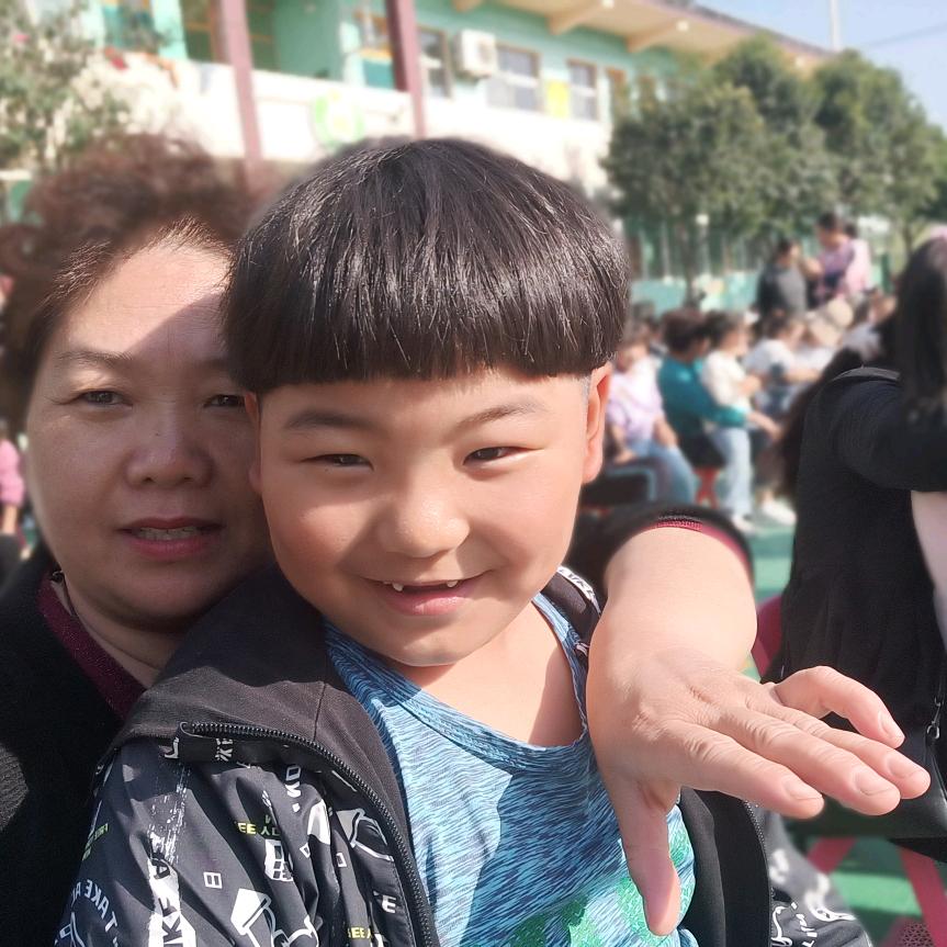 北石十字路口青青超市家和万事兴