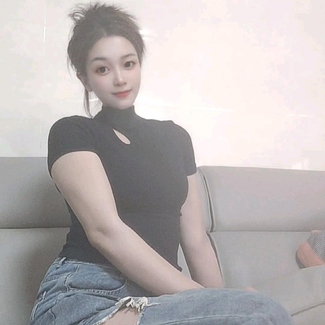 请叫@我卢姐姐
