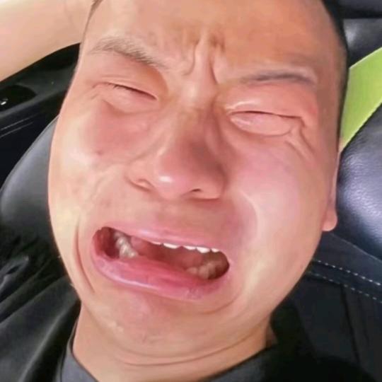 王小居
