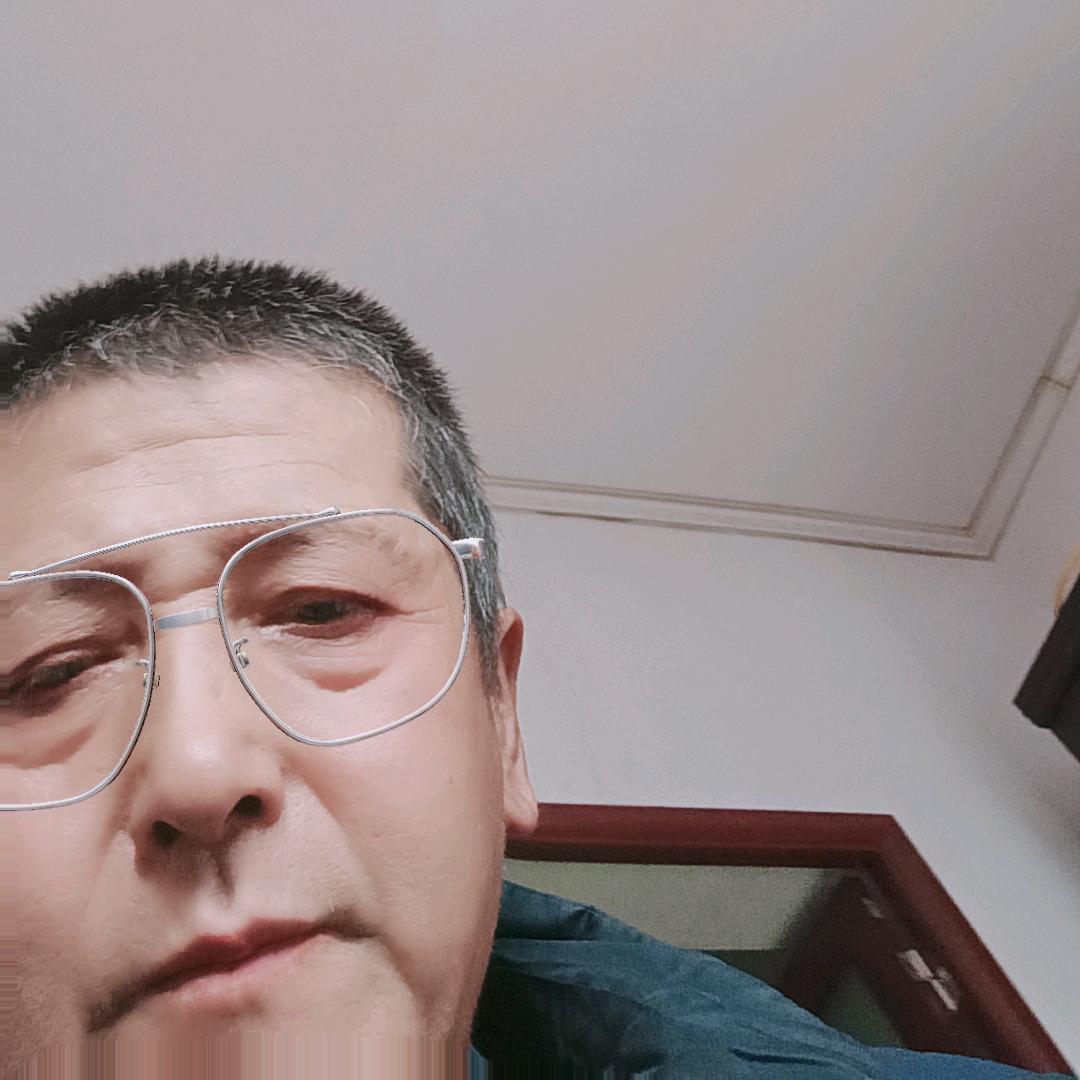 王👑