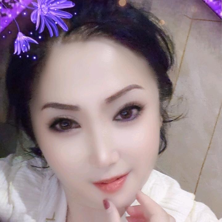 景大美女。
