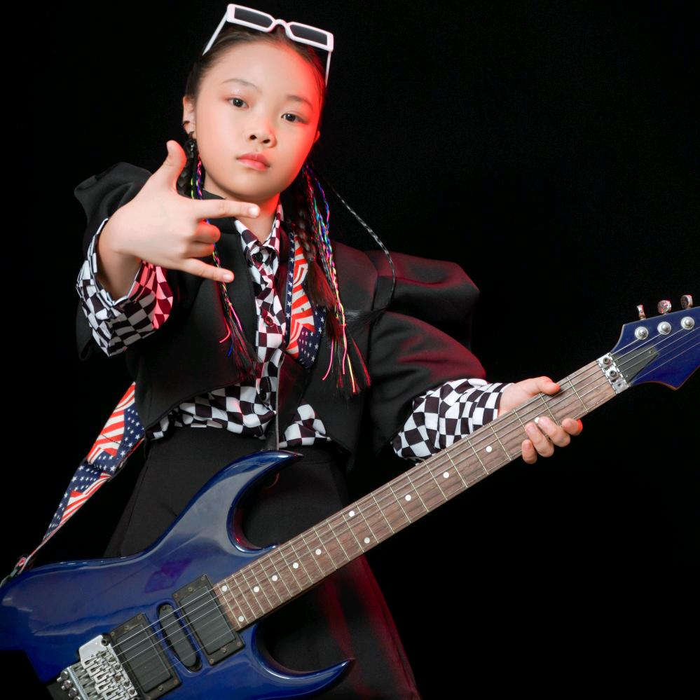 ˚*̥(∗*⁰͈落落大方꒨⁰͈)*̥