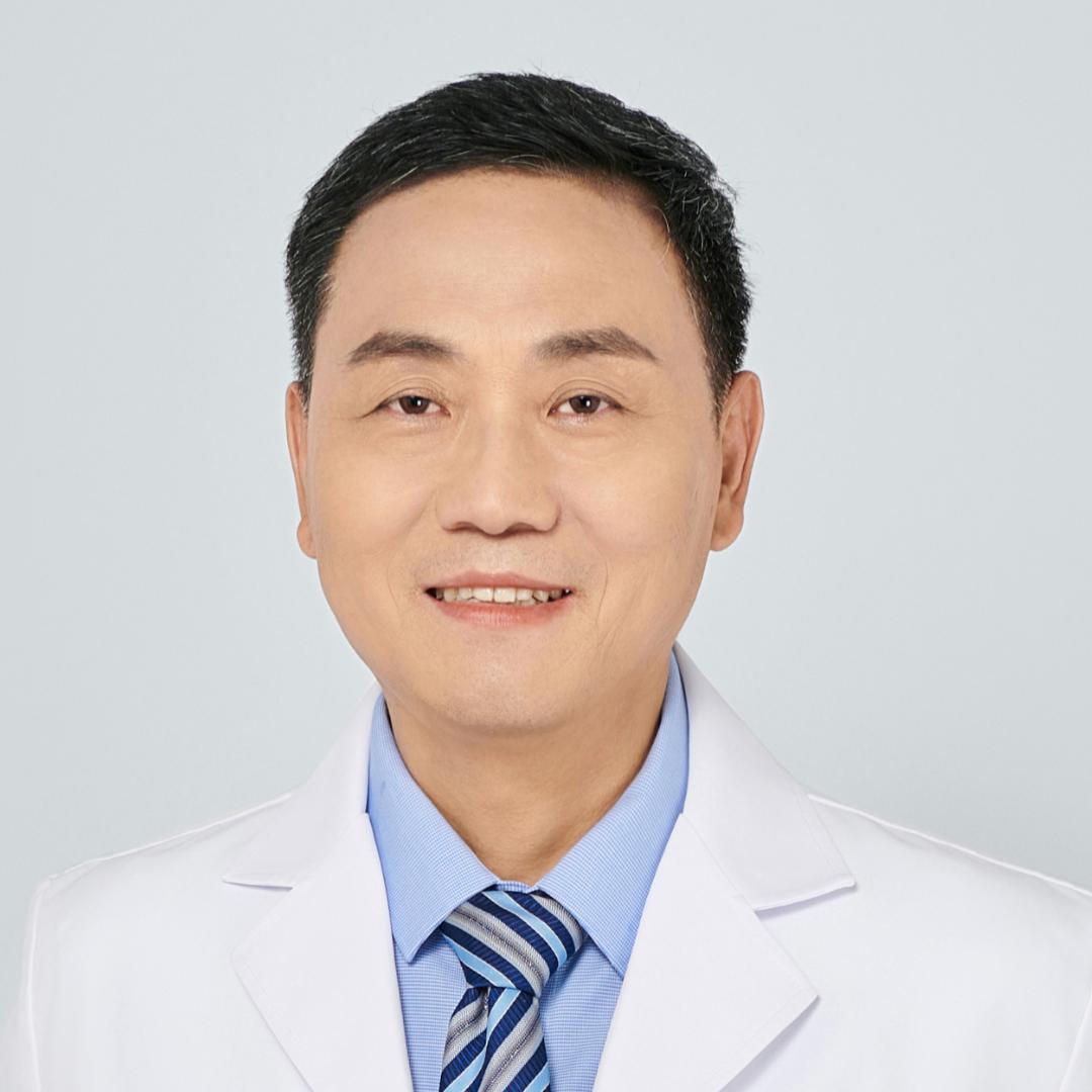 耳鼻喉医生卢永田