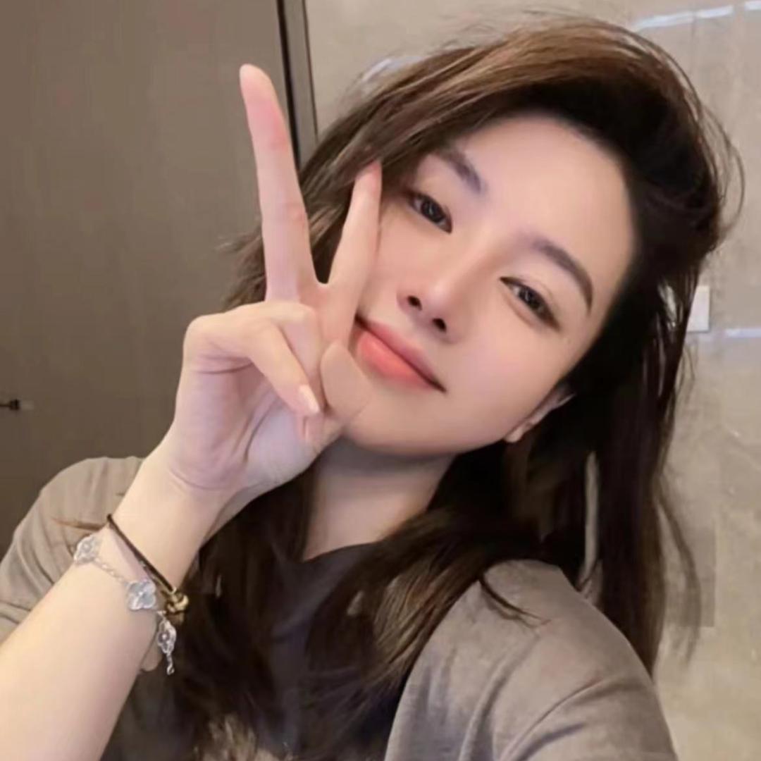 月月不吃鱼百变穿搭