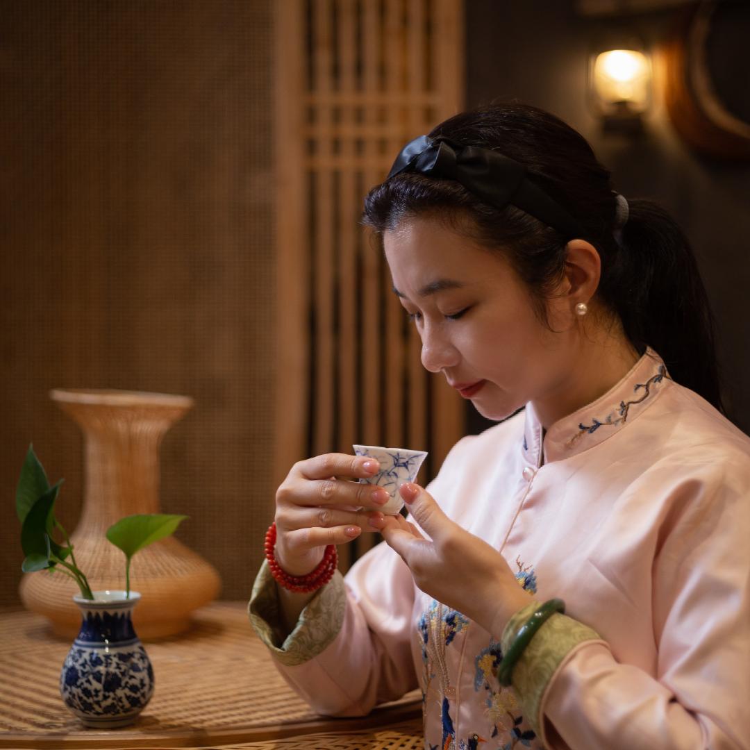 镯迷金玉翡翠店