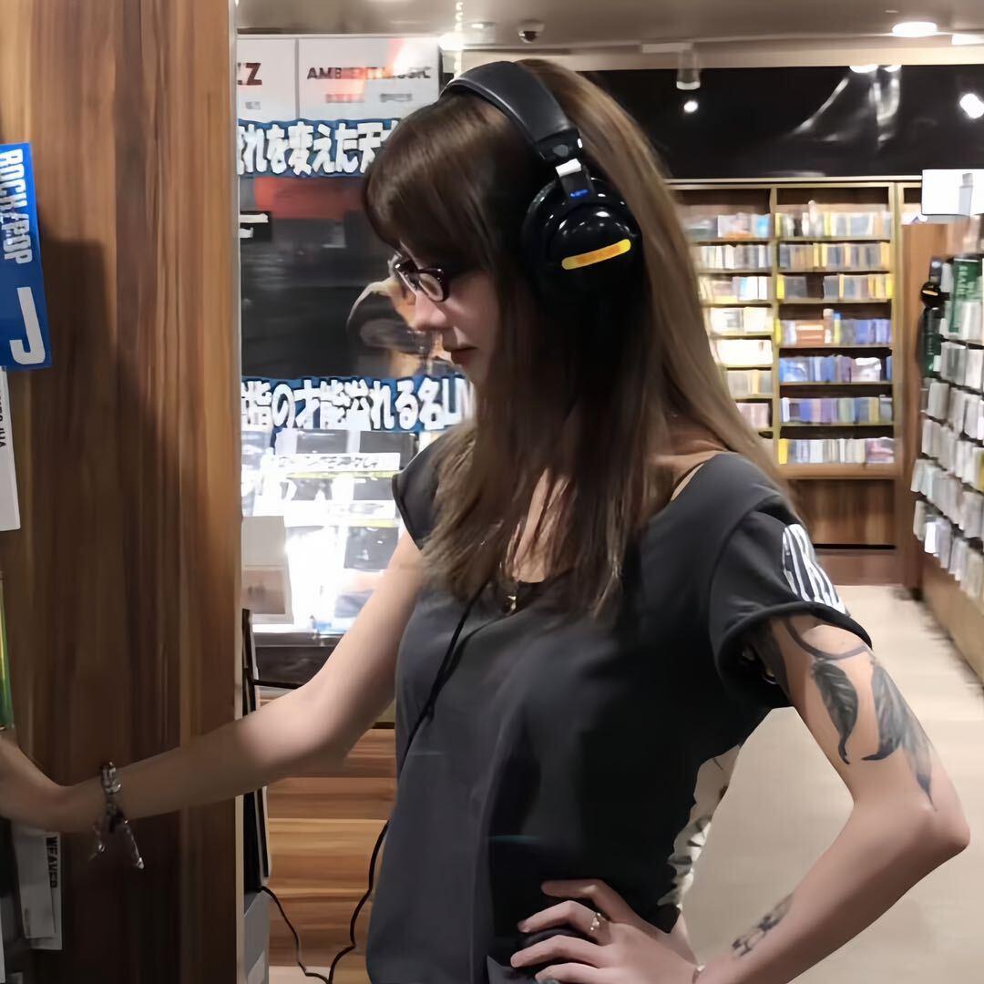 是小春丫（努力工作不添乱版）