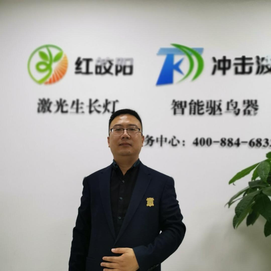 红皎阳植物补光灯