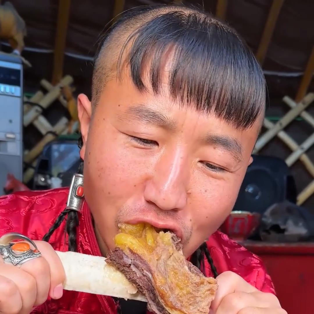 巴达拉内蒙美食