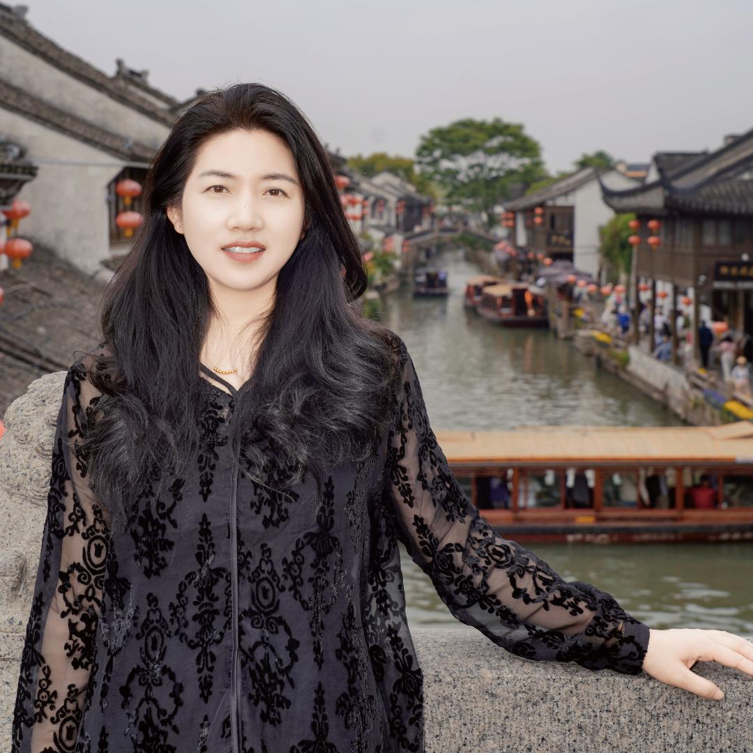 张霞丨假日国旅