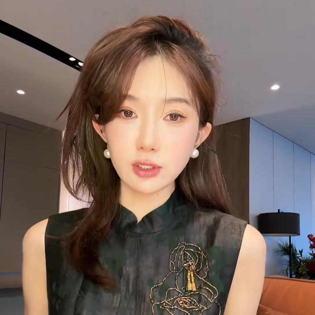 yiyi吖_新中式女装