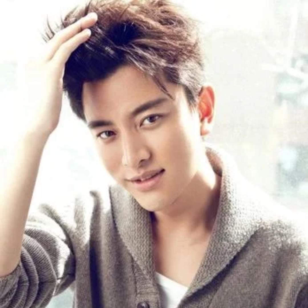 亮哥老粉授权好物铺