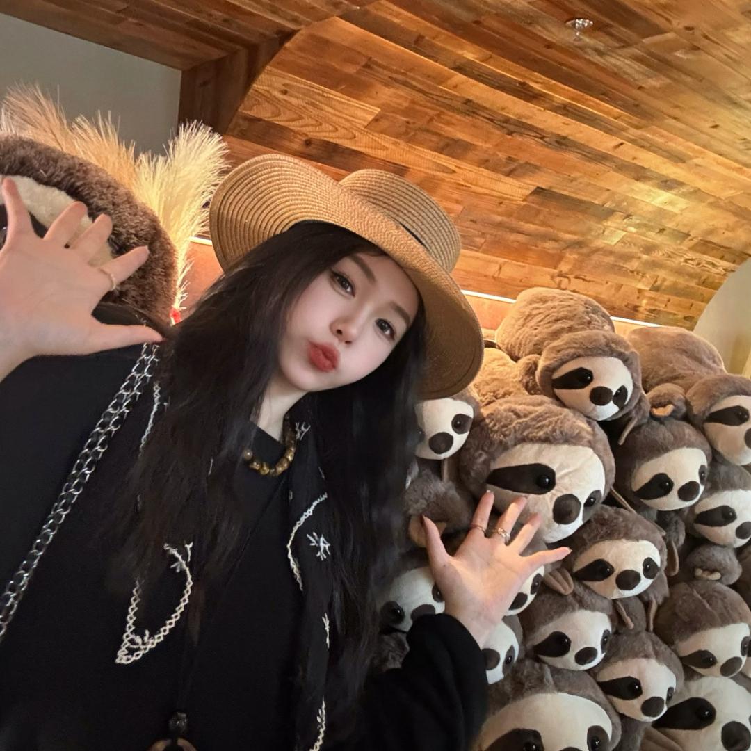 徐若桃穿搭打卡