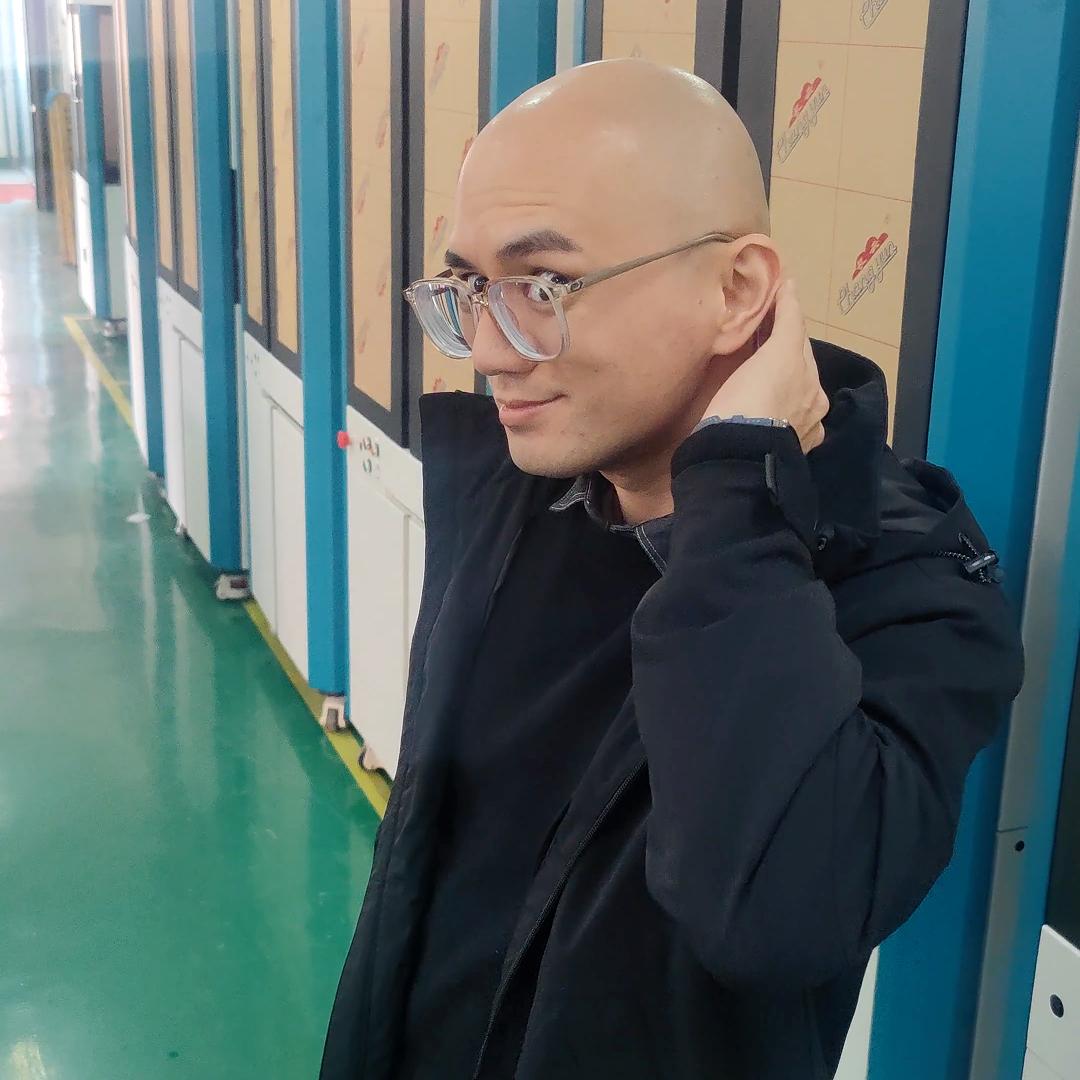 匠选视觉（光头徐工）