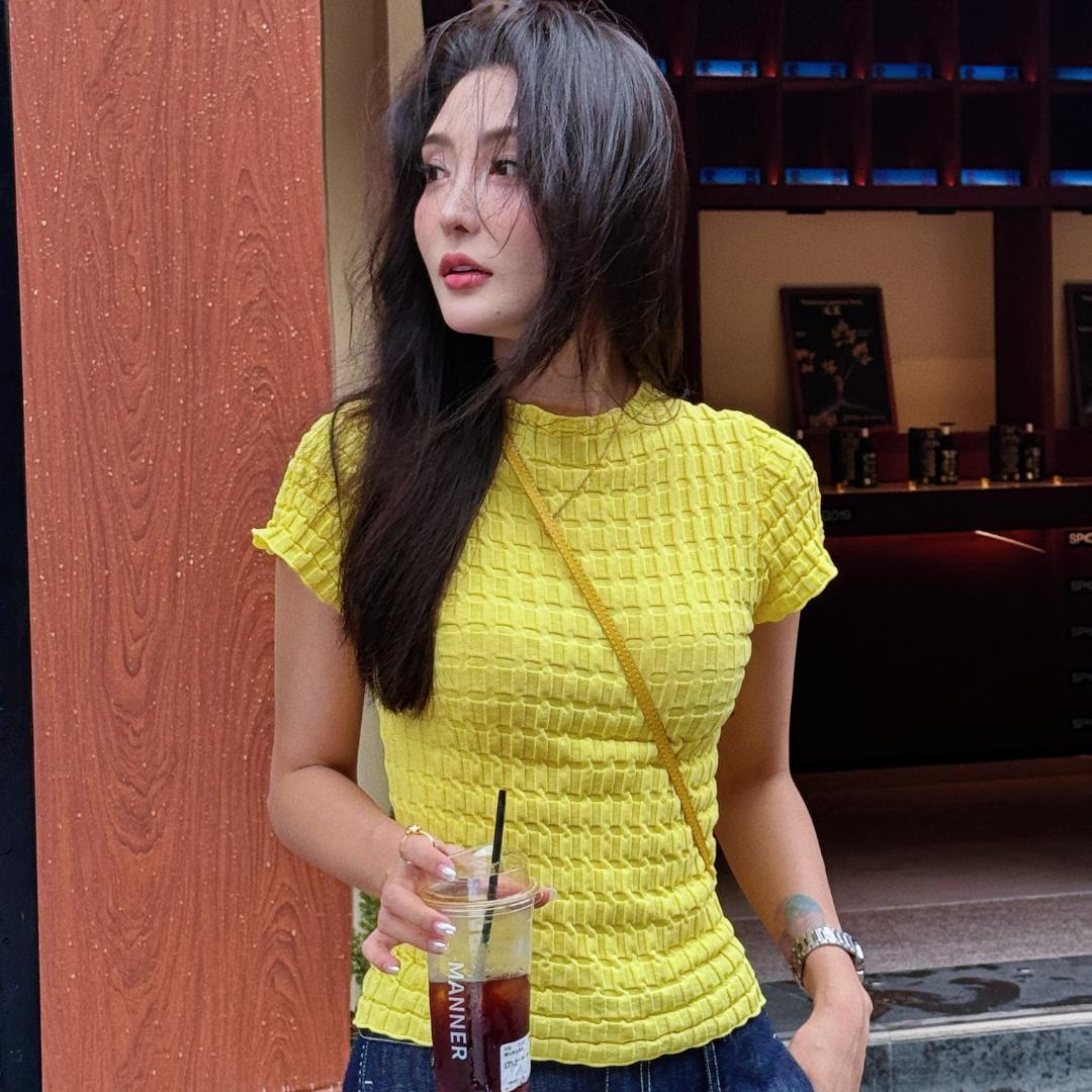 李予诺(娅瑄服饰)