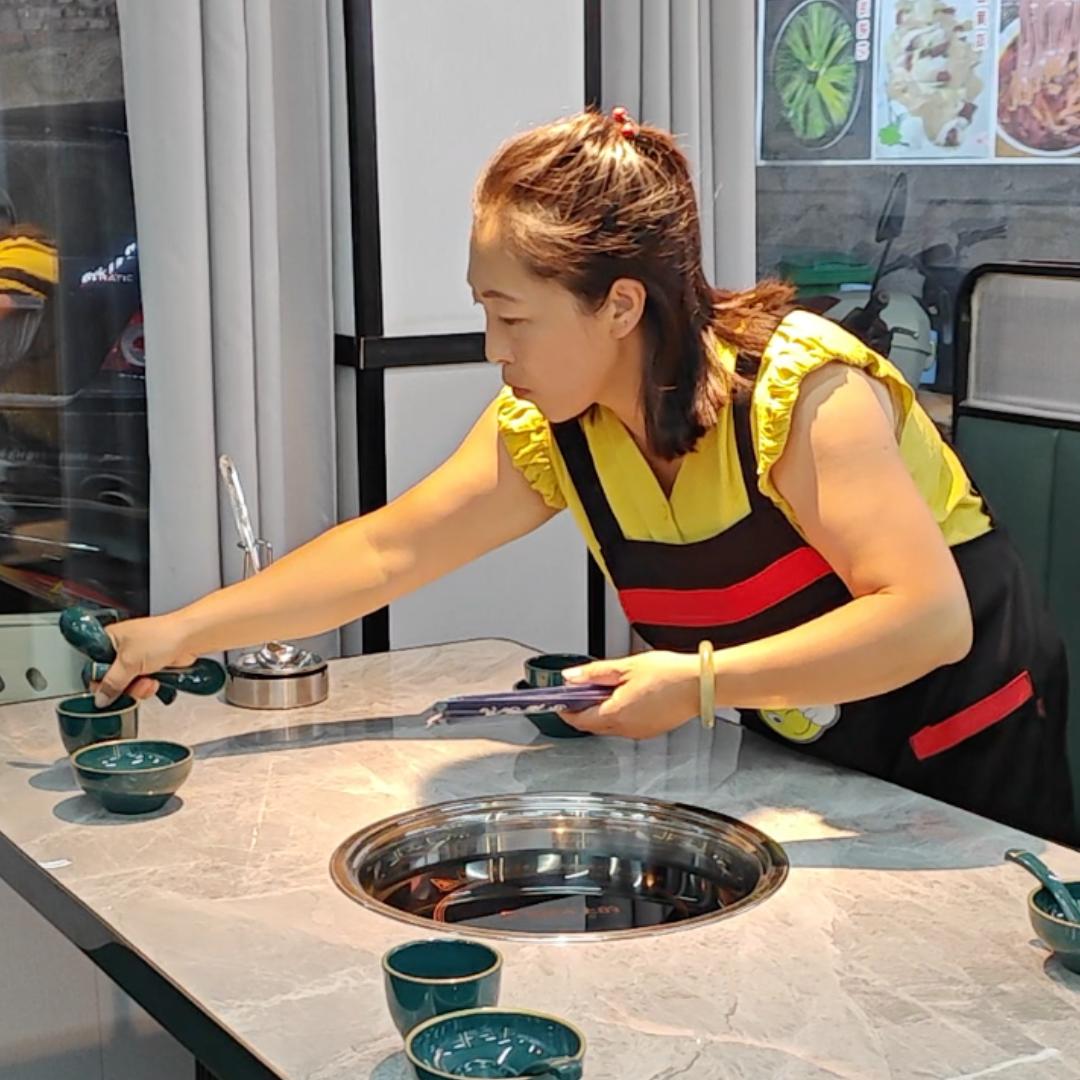 巴蜀辣韵老火锅