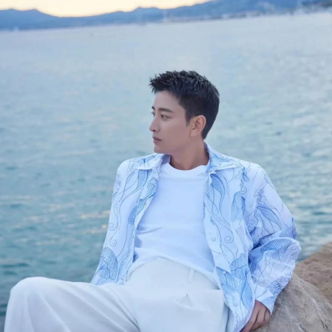 亮哥同款授权铺