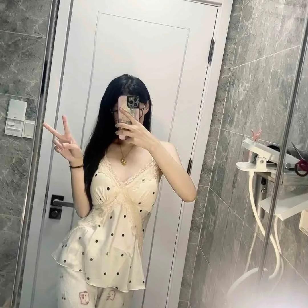 草莓 🍒教师 伊宁