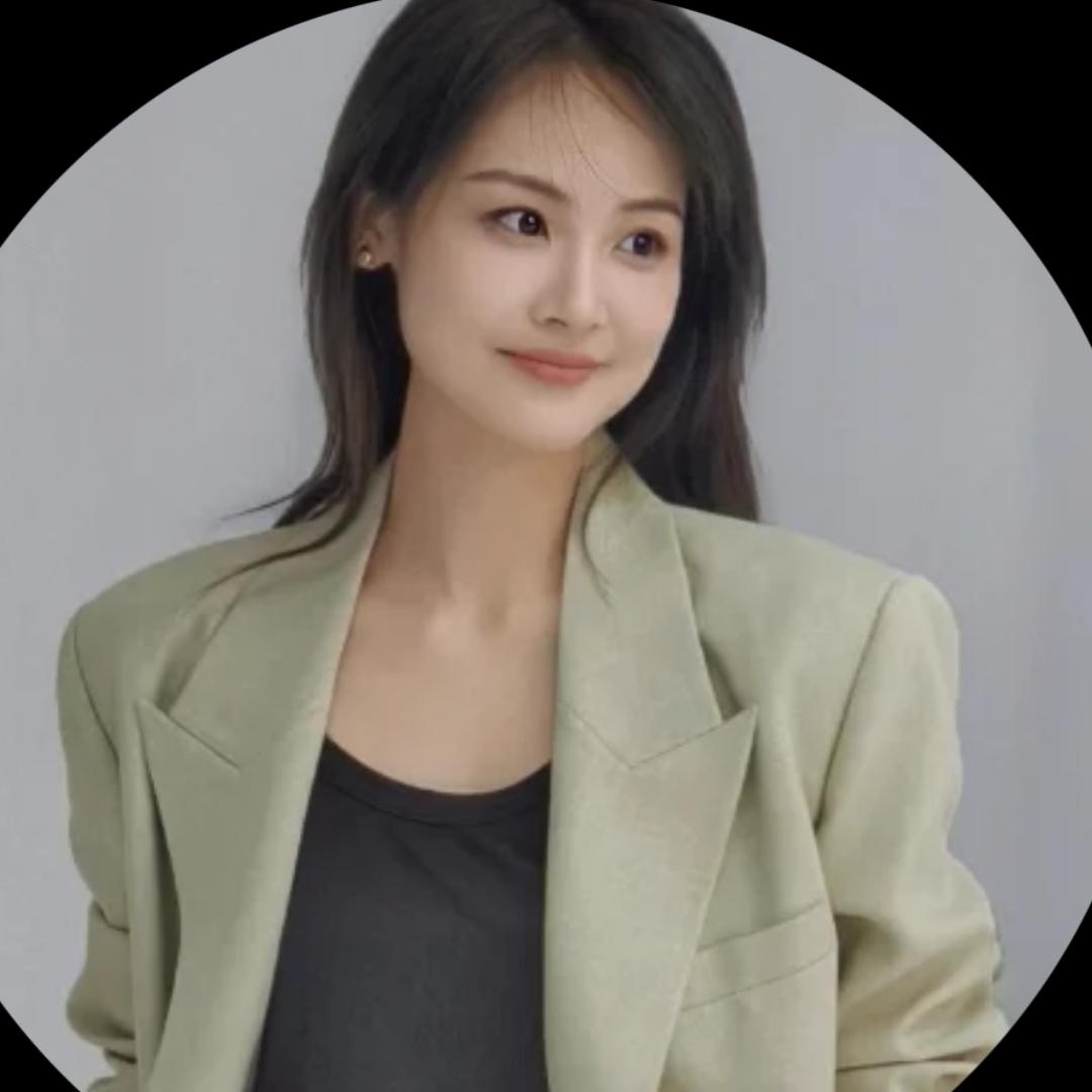 美洋轻奢服饰馆.隐成