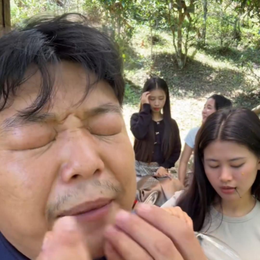 50岁阿姨自驾游直播好物返场