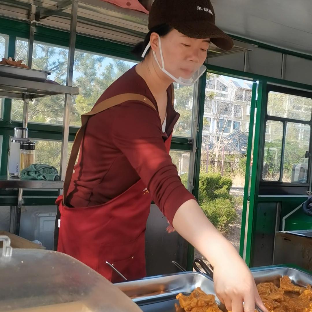 美味挡不住       锦绣佳苑北门