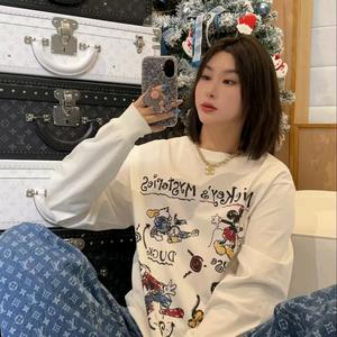 Lin肉肉（潮牌穿搭）