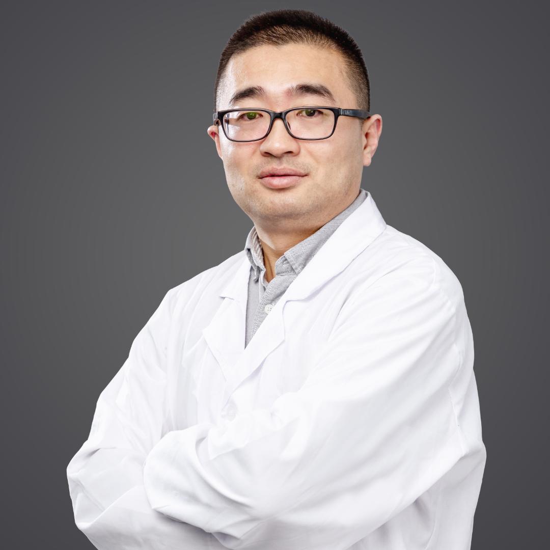 儿科医生殷齐辉