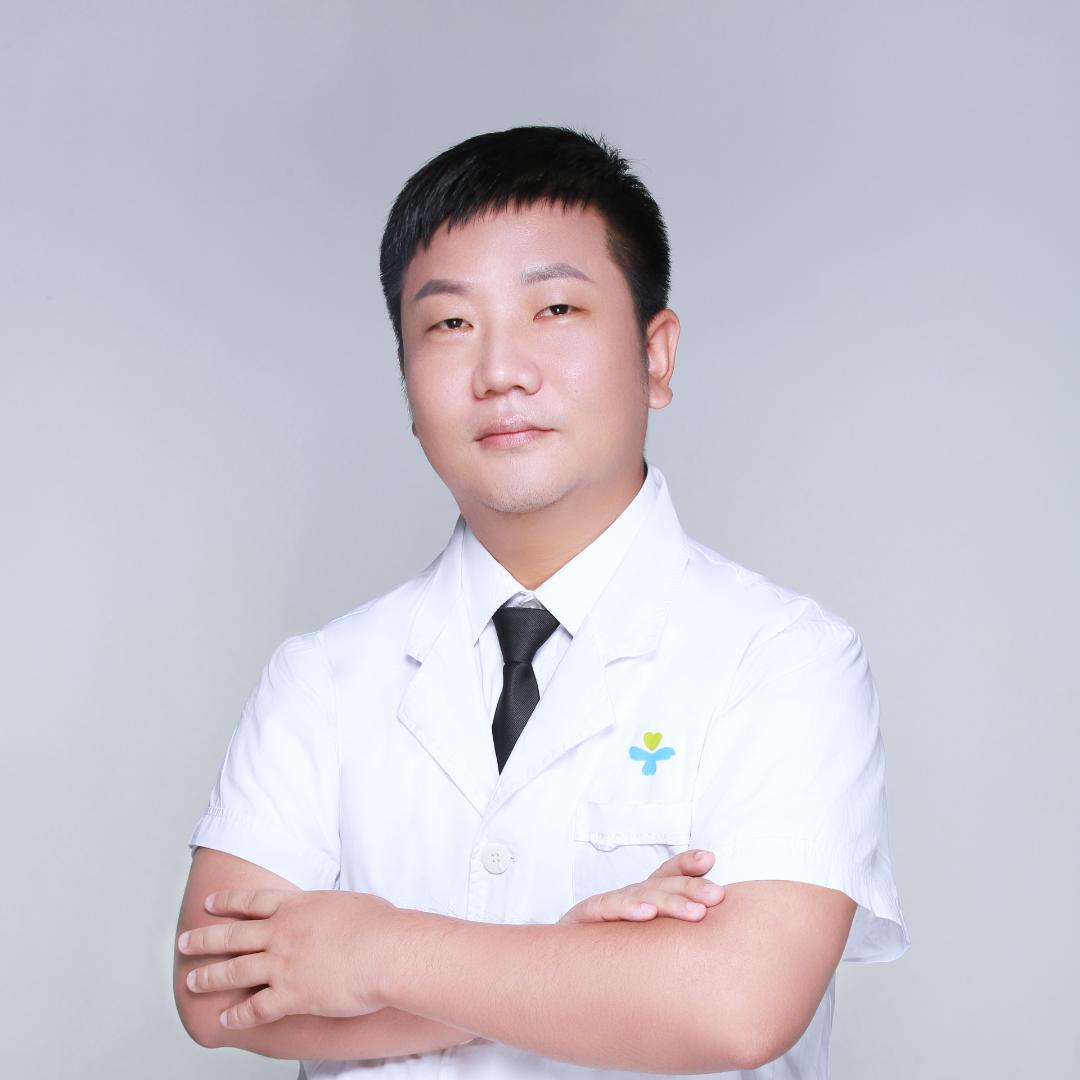 儿科医生陈争光