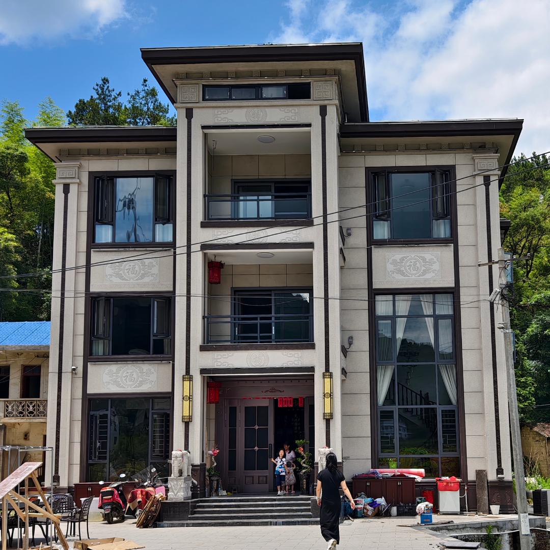 源厂罗马柱外墙