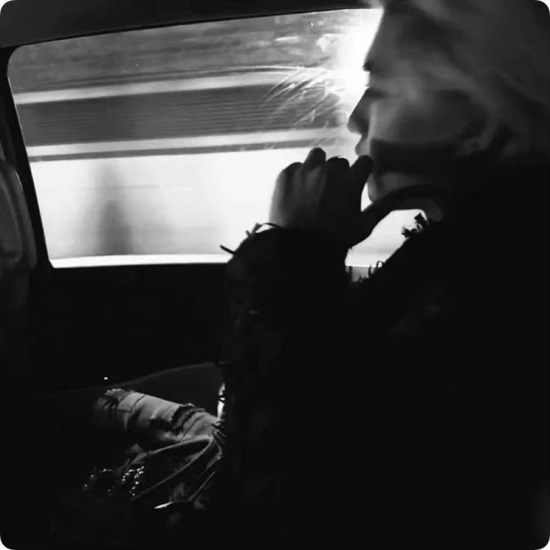 ￴ ￴ ￴￴ ￴￴像风