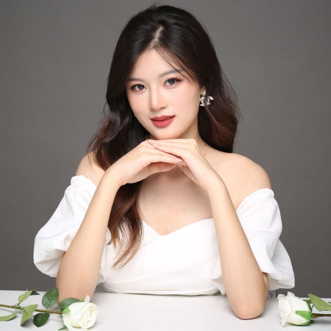 汽车头小师妹