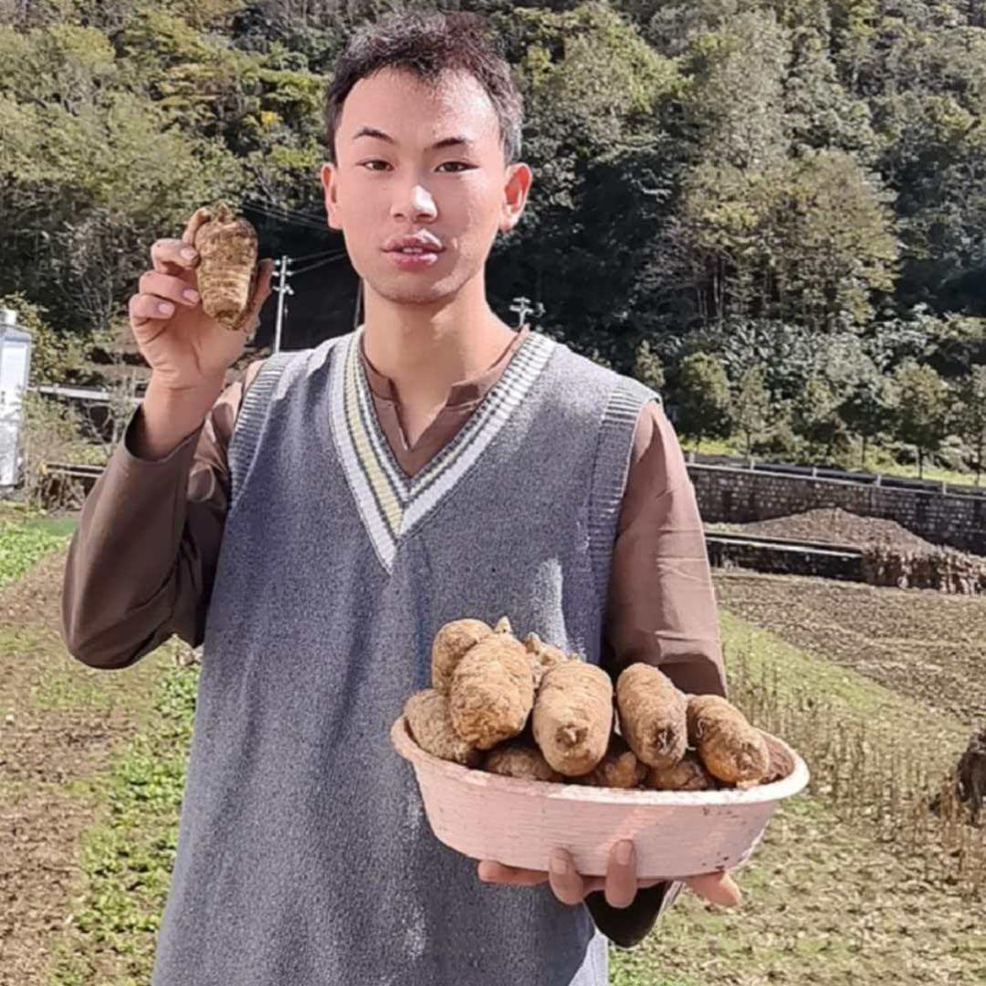 曹绍琼彝良特色农副产品小铺