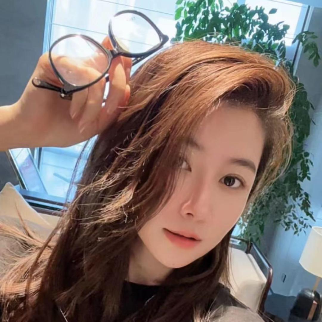 月月不吃鱼         欧韩时尚猎手
