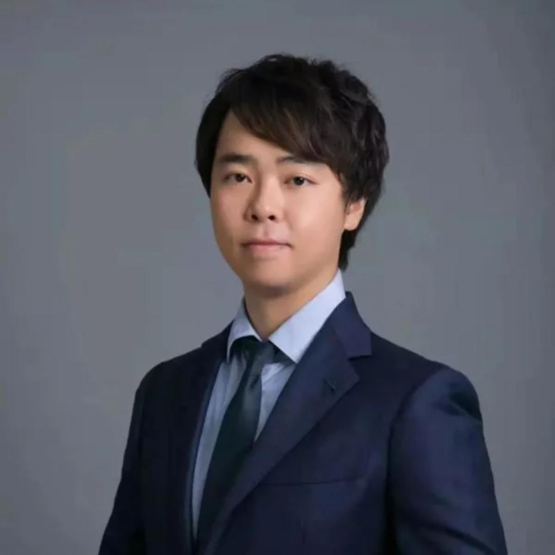 李尚龙爱读书