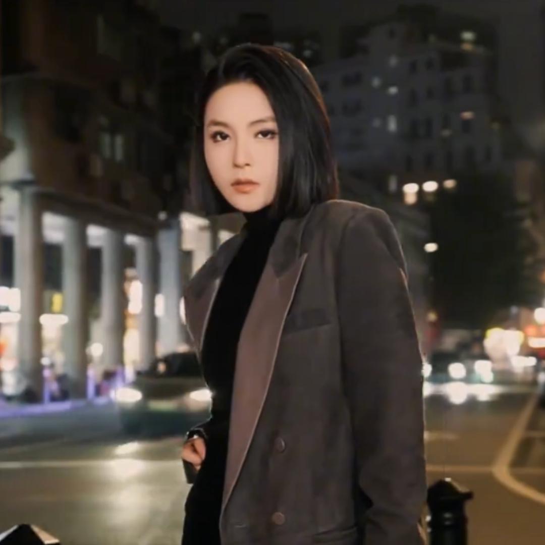 溶溶RONGRONG穿搭甄选
