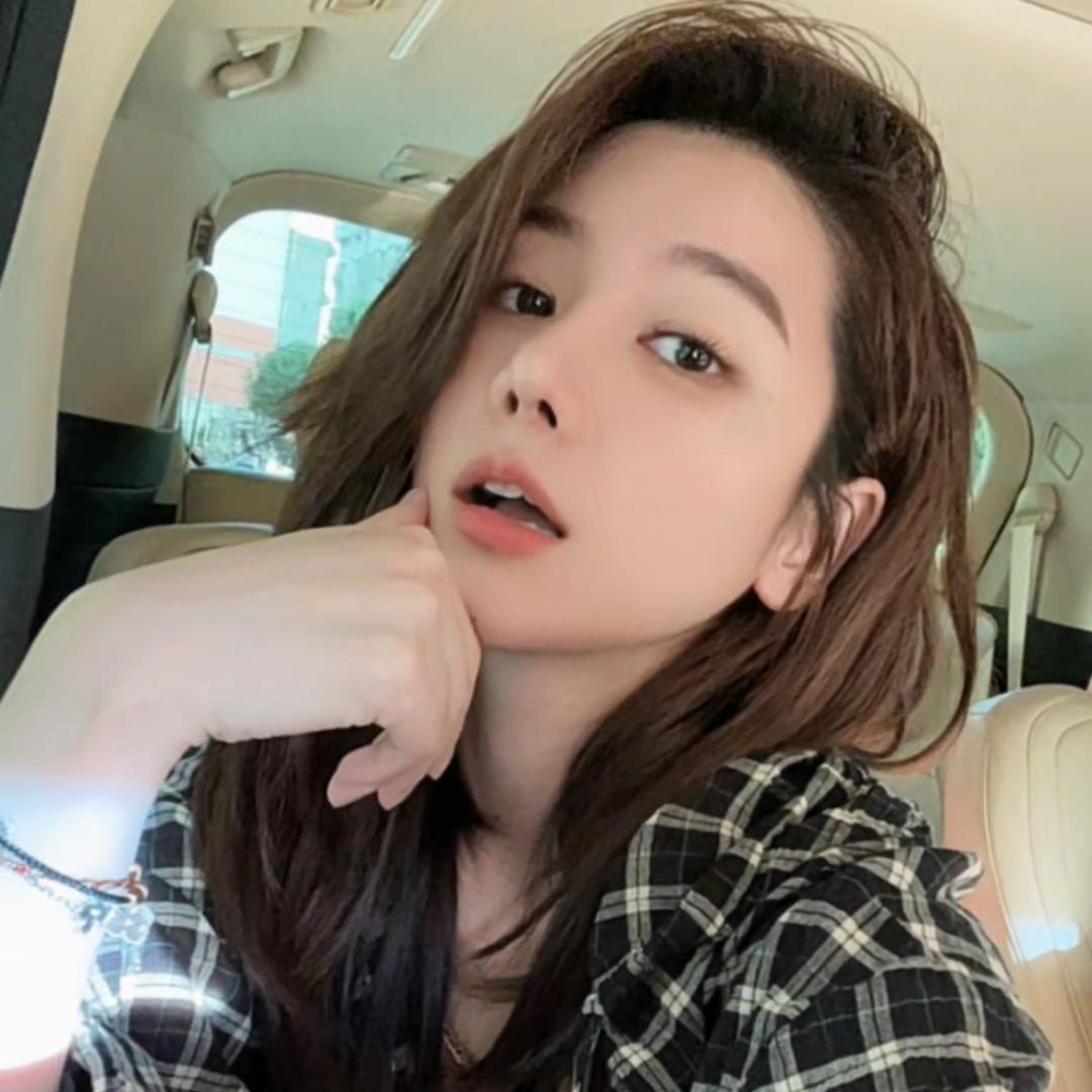 月月不吃鱼百变穿搭