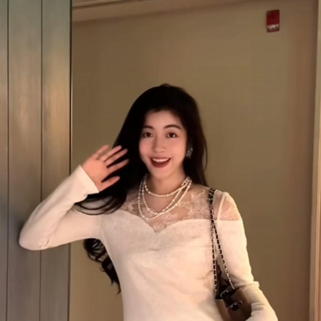 妮蔻  轻奢小衣橱