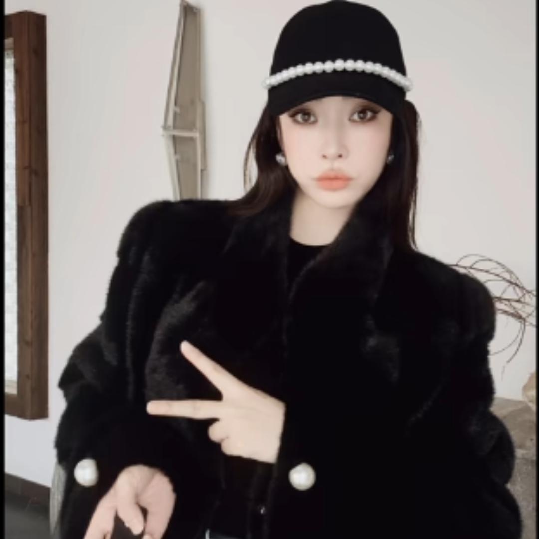 迪丝嫚苓（轻奢穿搭）