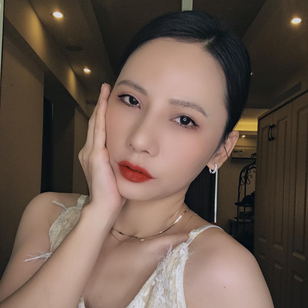 新加坡原版正宗贵妇膏