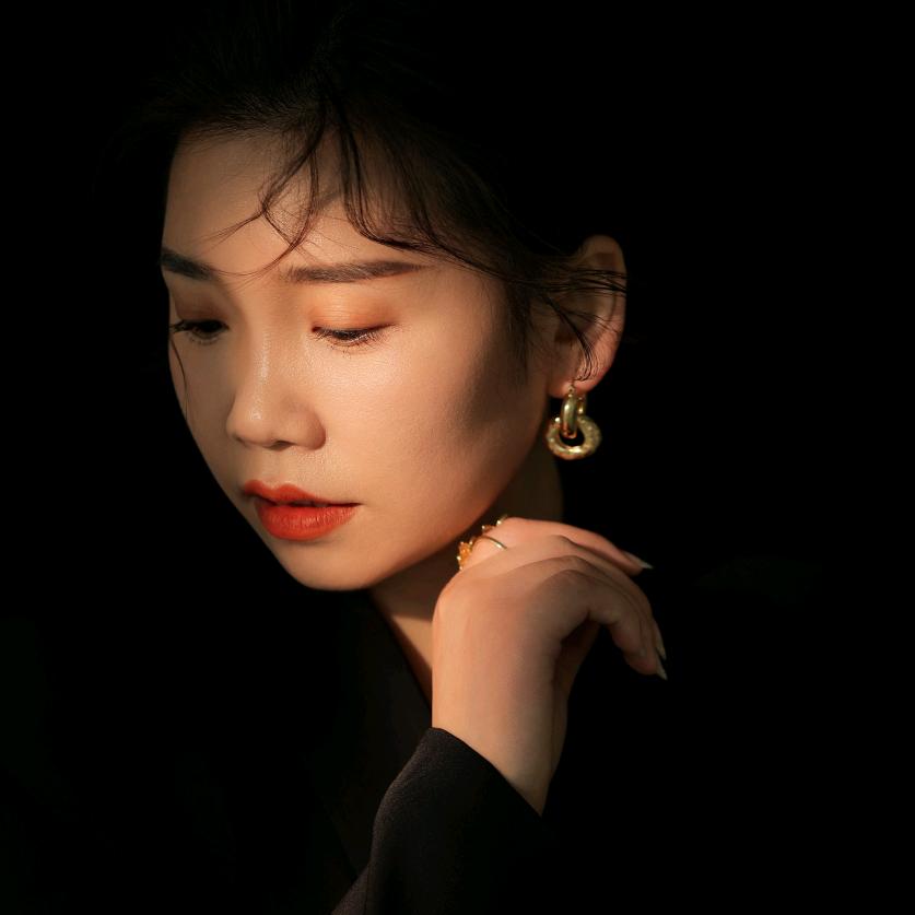 芮城美业生活馆萱萱